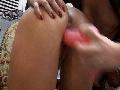 3 salopes lesbiennes se d�foncent au sex toys sur le balcon