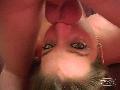 Jordan Paige se fait mettre cette bite bien au fond de la gorge trop hard 