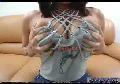 Grosse bombe qui s excite en se massant les seins