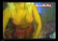Tres bien gaul�e elle danse dans sa chambre