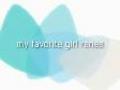 Elle �coute du m�tal pour se plotter